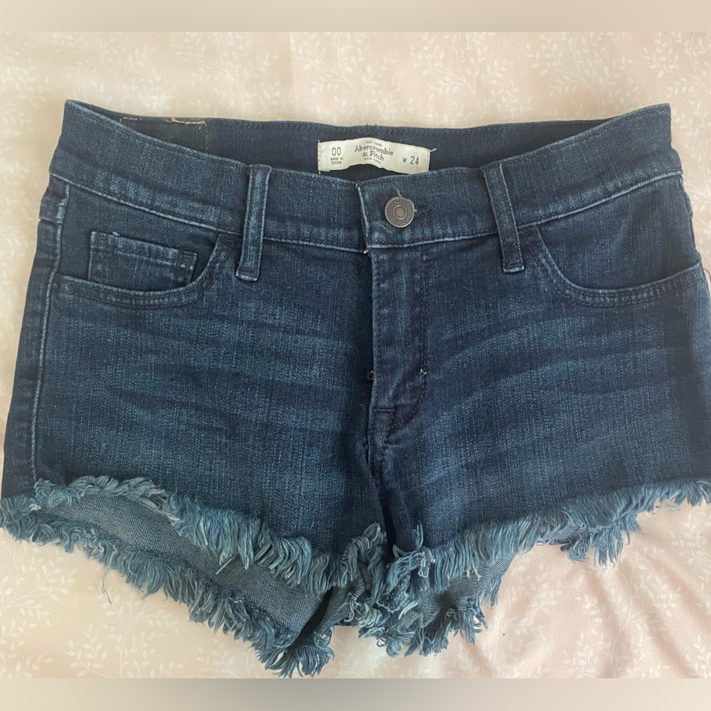 LOW RISE SHORTS